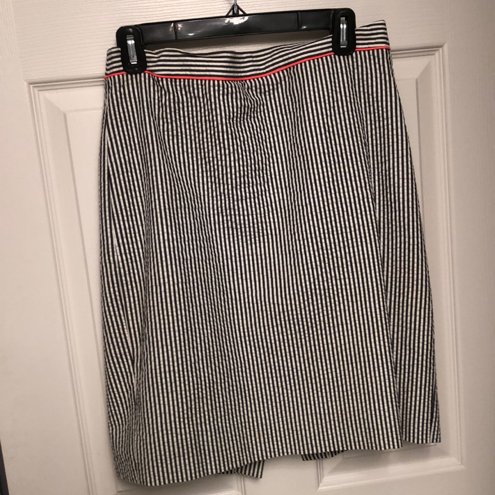 J crew “the pencil skirt” seersucker pencil skirt